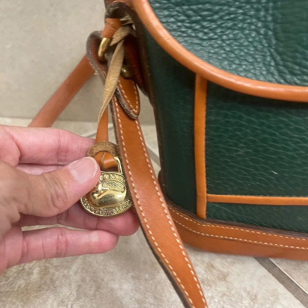Dooney & Bourke Vintage All Weather Leather Green Tan Crossbody Bag Duck Fob